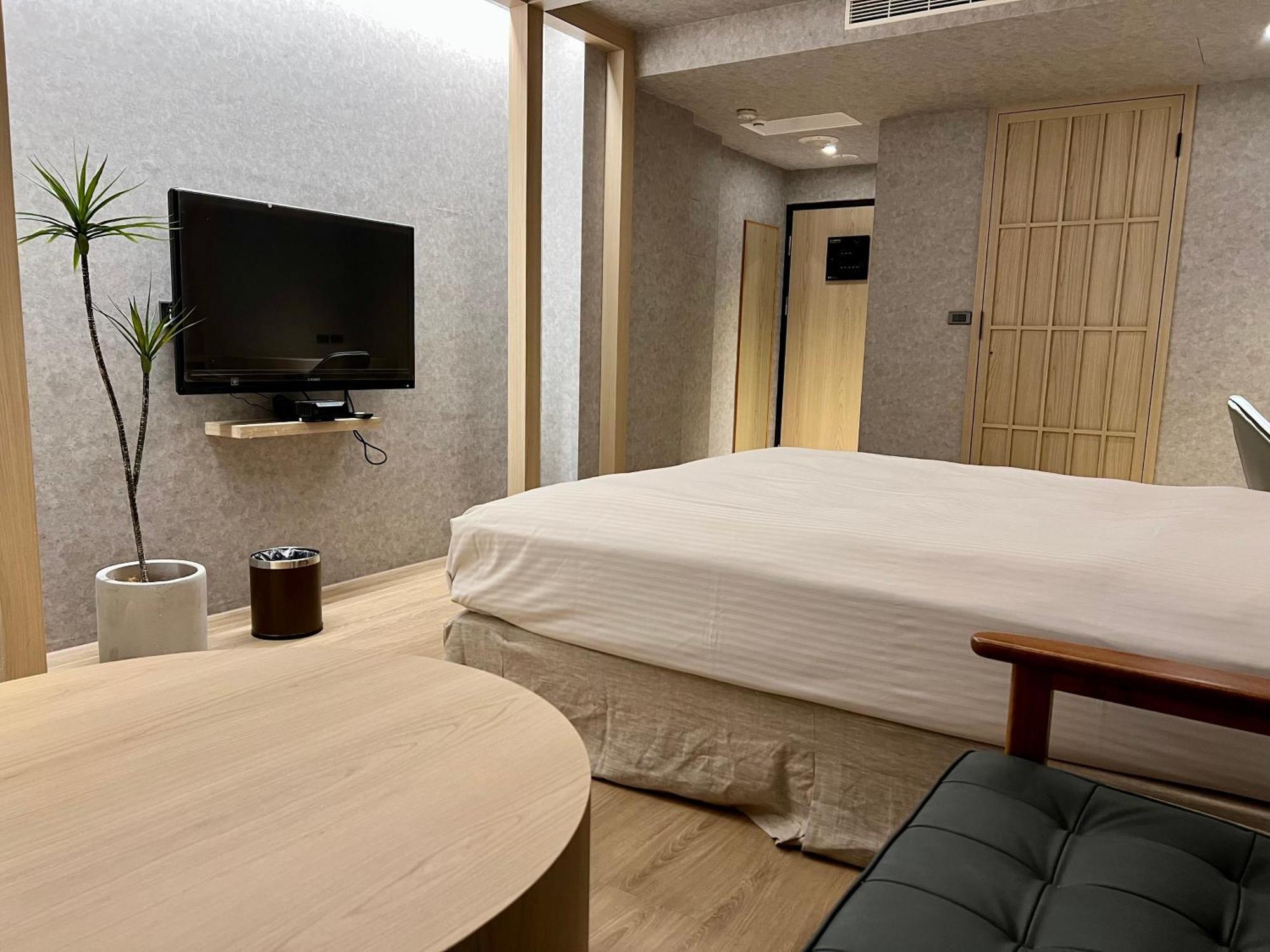 Fairy Tale City Motel Hualien City Exterior photo